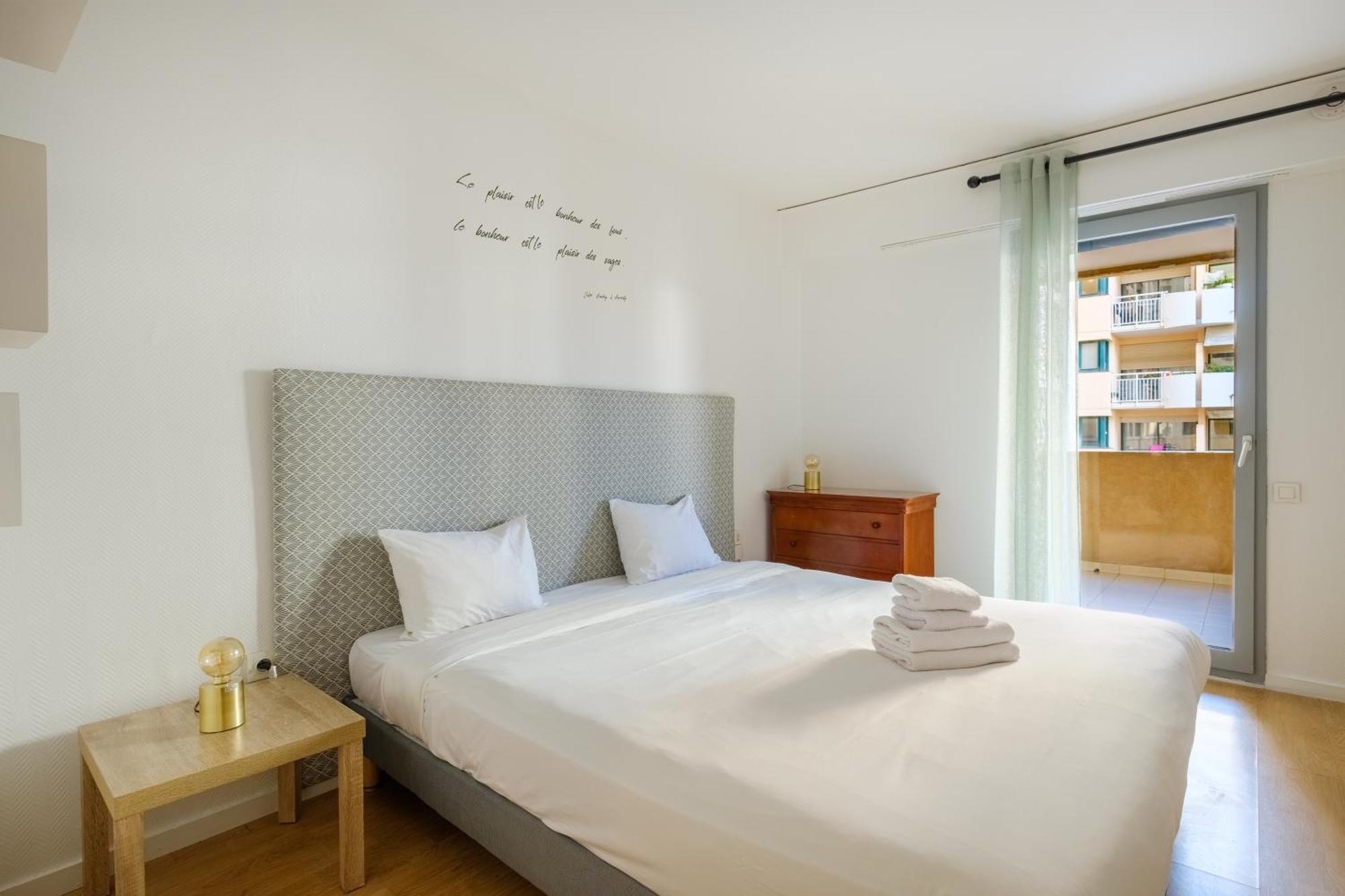 เรซิดโฮเทล วีลา โมปาสซ็อง Aparthotel คานส์ ภายนอก รูปภาพ